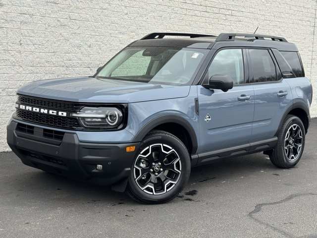 New 2025 Ford Bronco Sport Outer Banks w/ Outer Banks Tech Package+ image 2