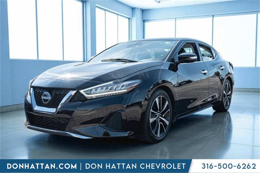 Used 2023 Nissan Maxima SV w/ Floor Mat Group