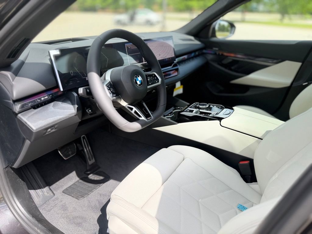 New 2027 BMW 530i xDrive AWD/4WD image 12