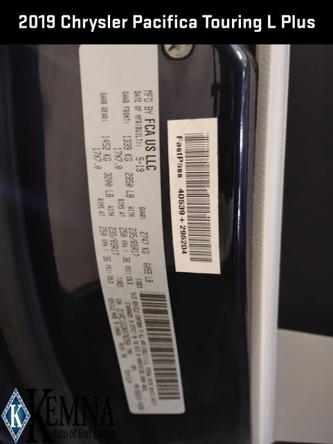 Used 2019 Chrysler Pacifica Touring-L Plus image 31