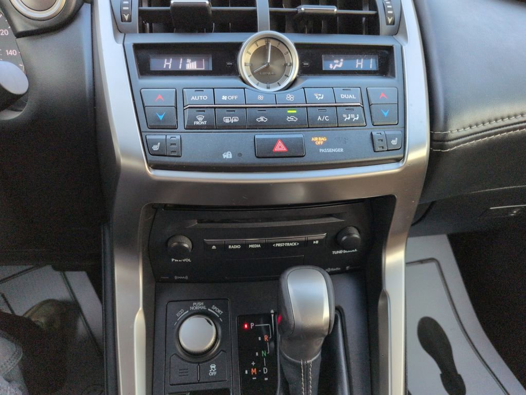 Used 2016 Lexus NX 200t 200t image 18