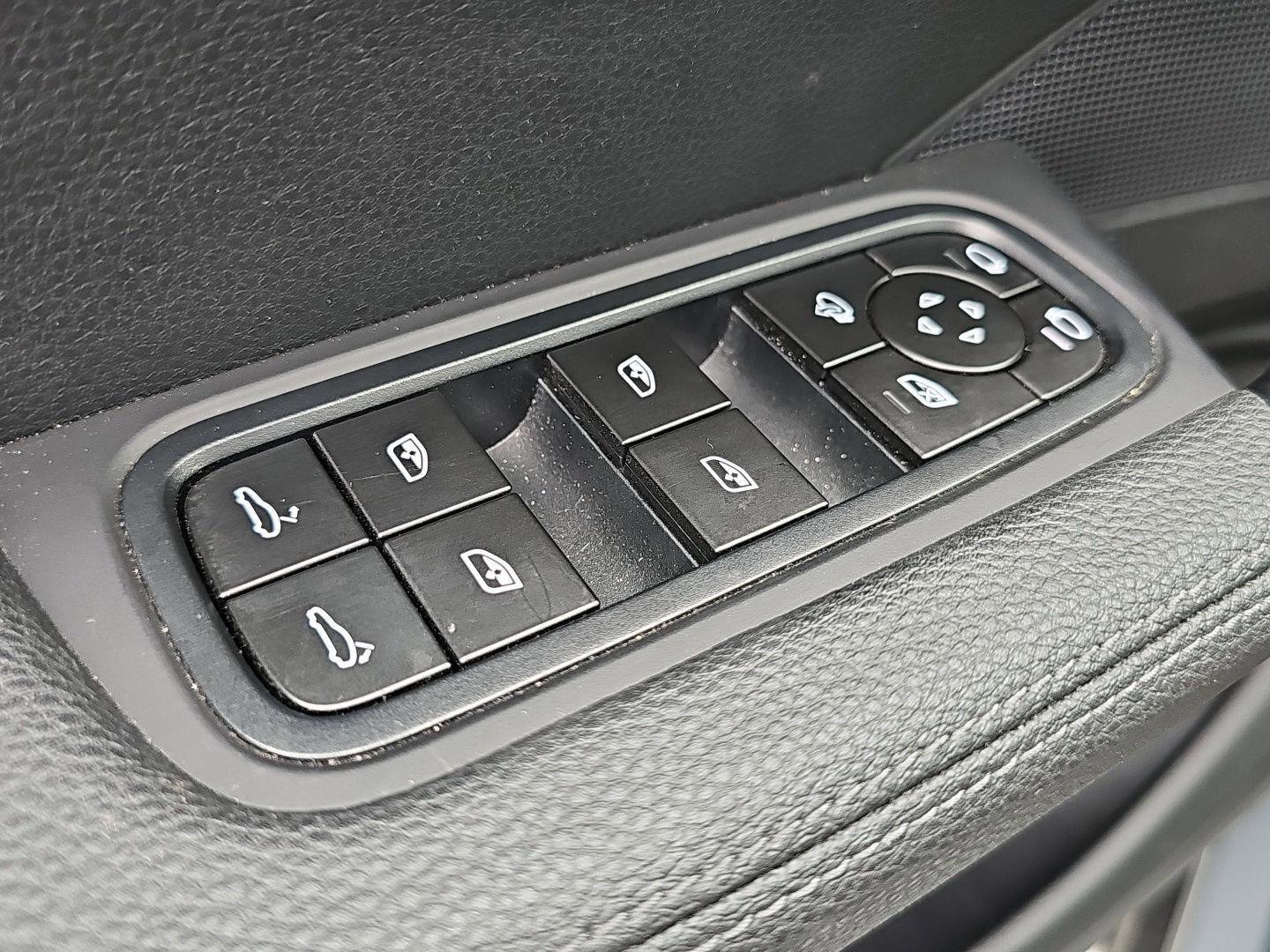 Used 2024 Porsche Cayenne image 19