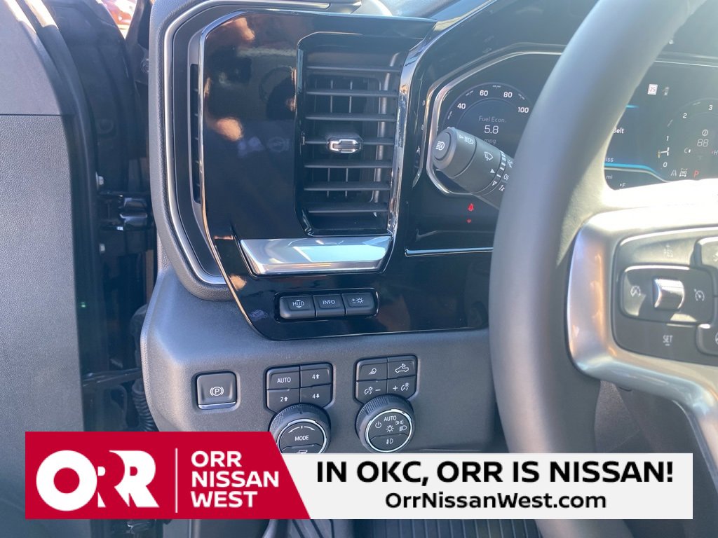 Used 2025 Chevrolet Silverado 1500 LTZ image 28
