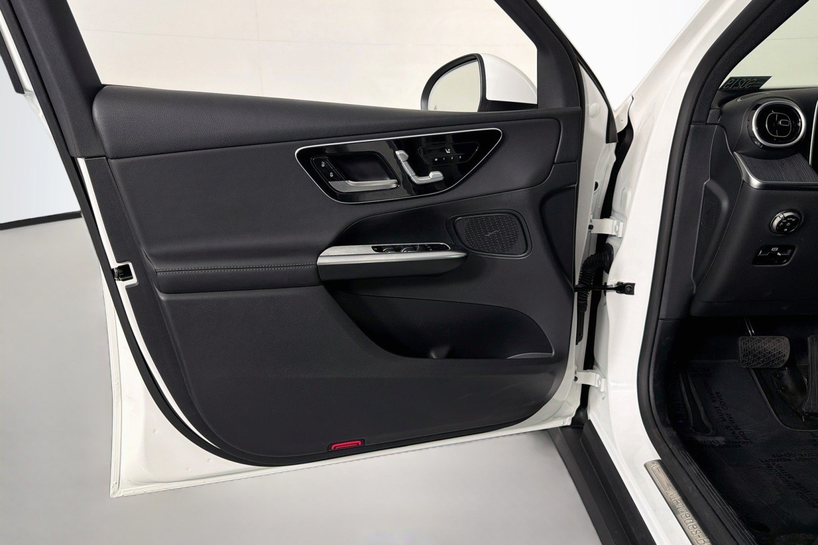 Certified 2026 Mercedes-Benz GLC 300 image 22