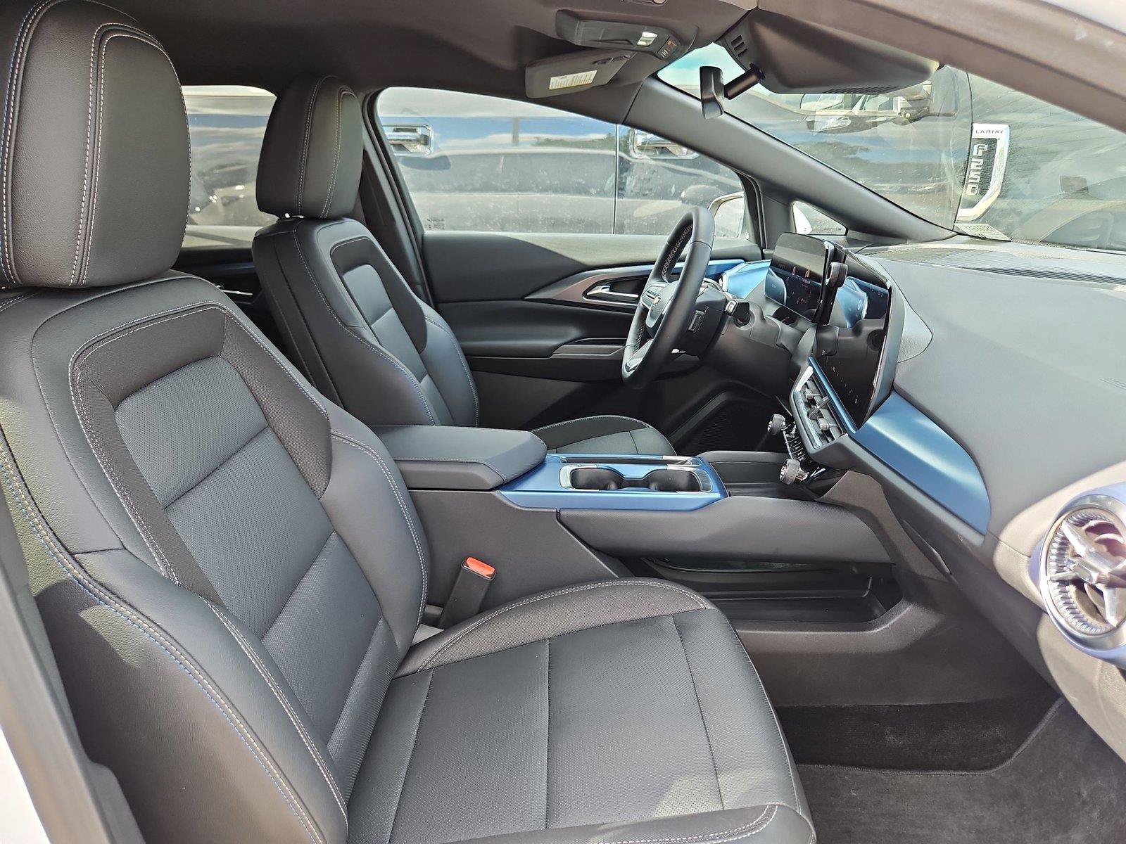 Used 2024 Chevrolet Equinox EV LT FWD image 27