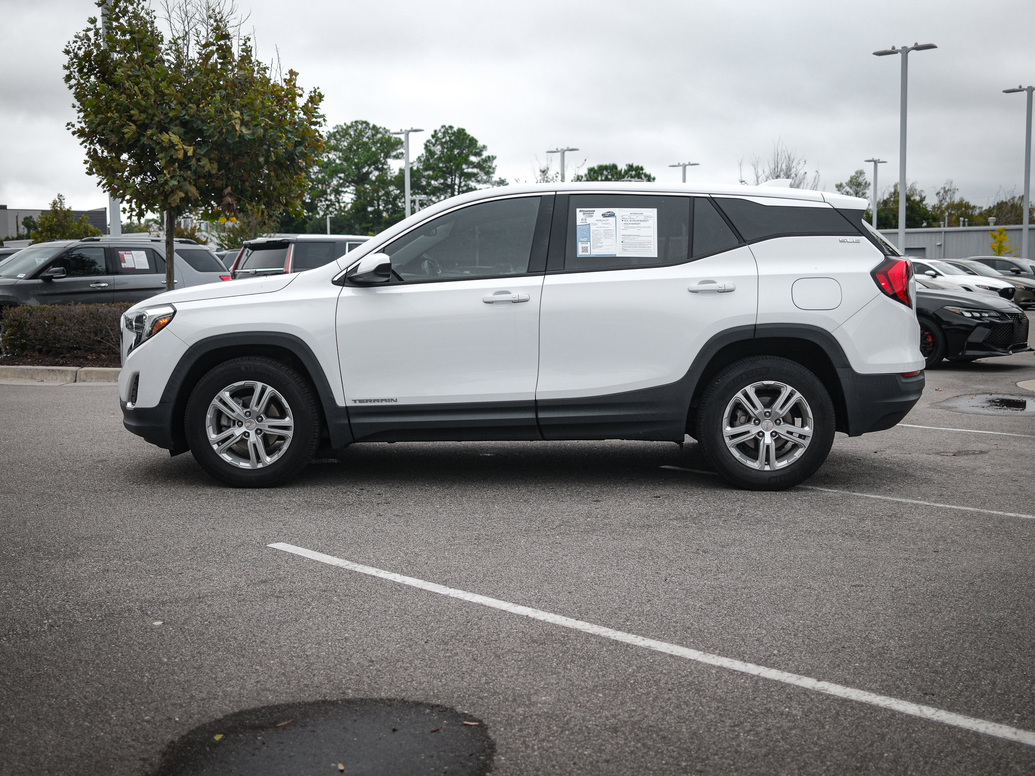 Used 2020 GMC Terrain SLE image 8