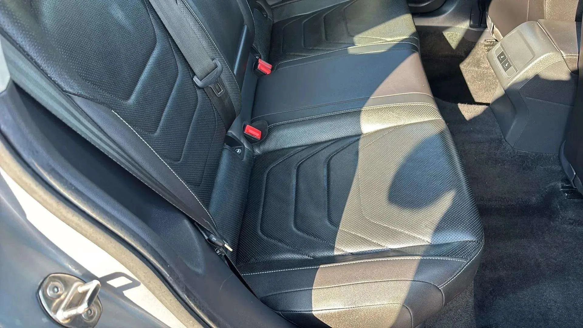 Used 2020 Volkswagen Jetta SEL Premium image 21