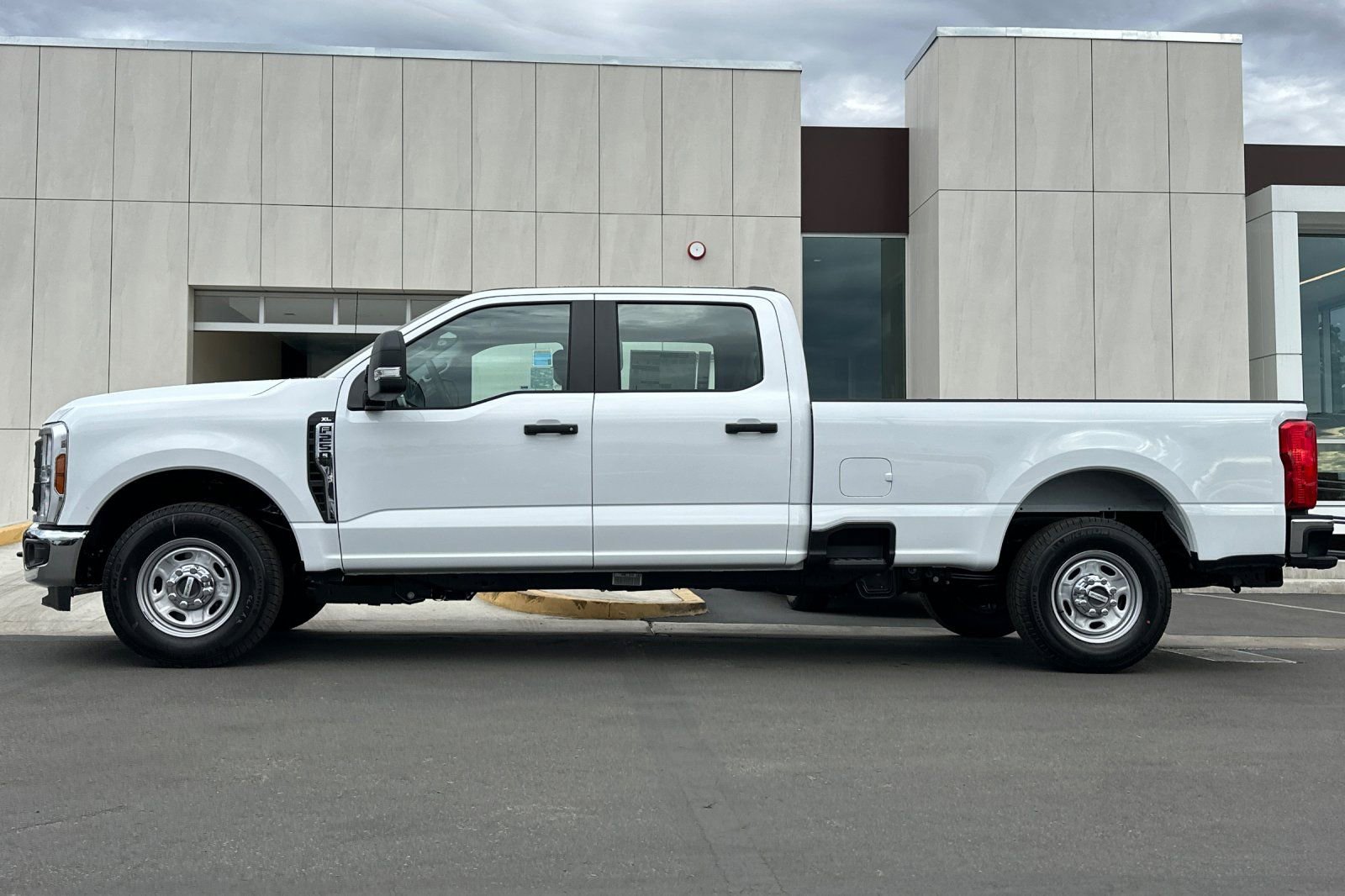 New 2026 Ford F250 XL w/ XL Chrome Package image 6