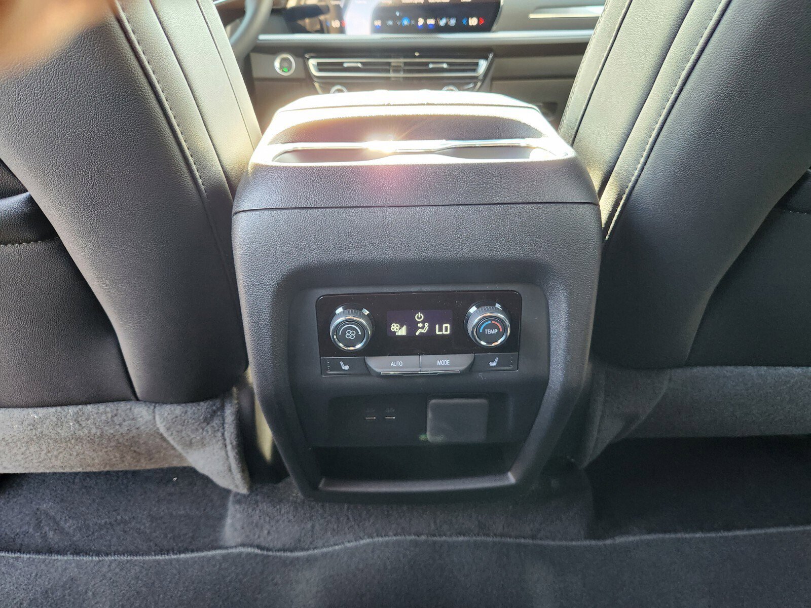 New 2026 Chevrolet Traverse High Country image 11