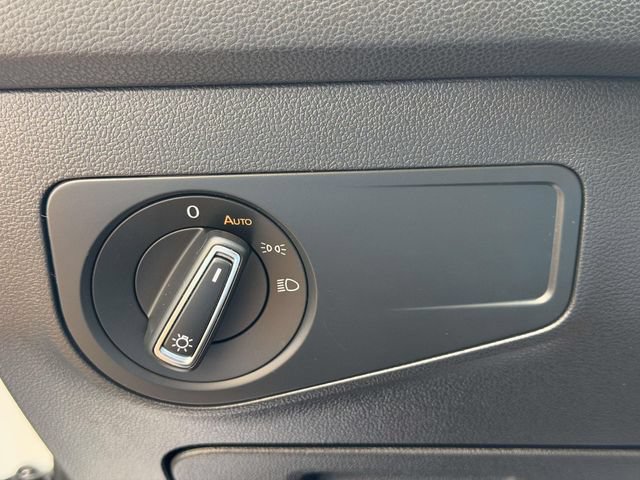 Certified 2022 Volkswagen Tiguan SE R-Line AWD/4WD image 22