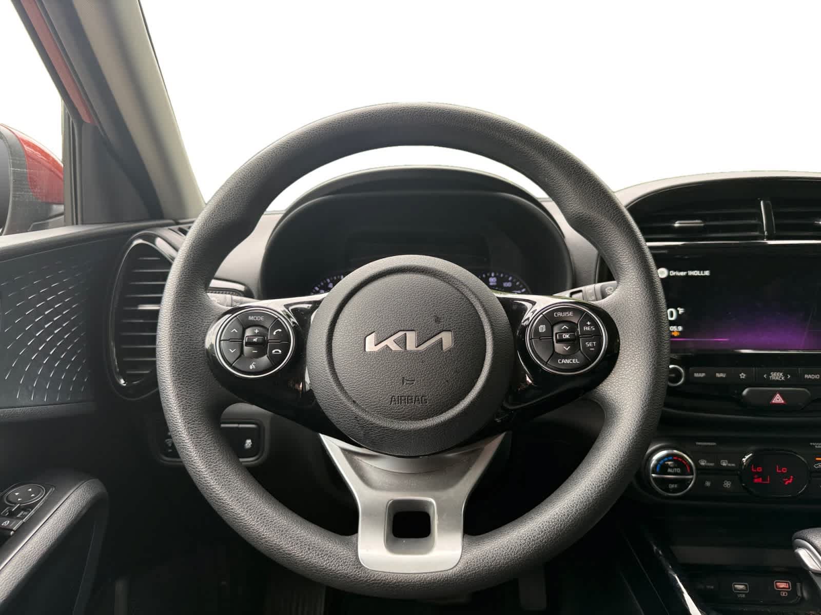 Used 2022 Kia Soul S FWD image 13