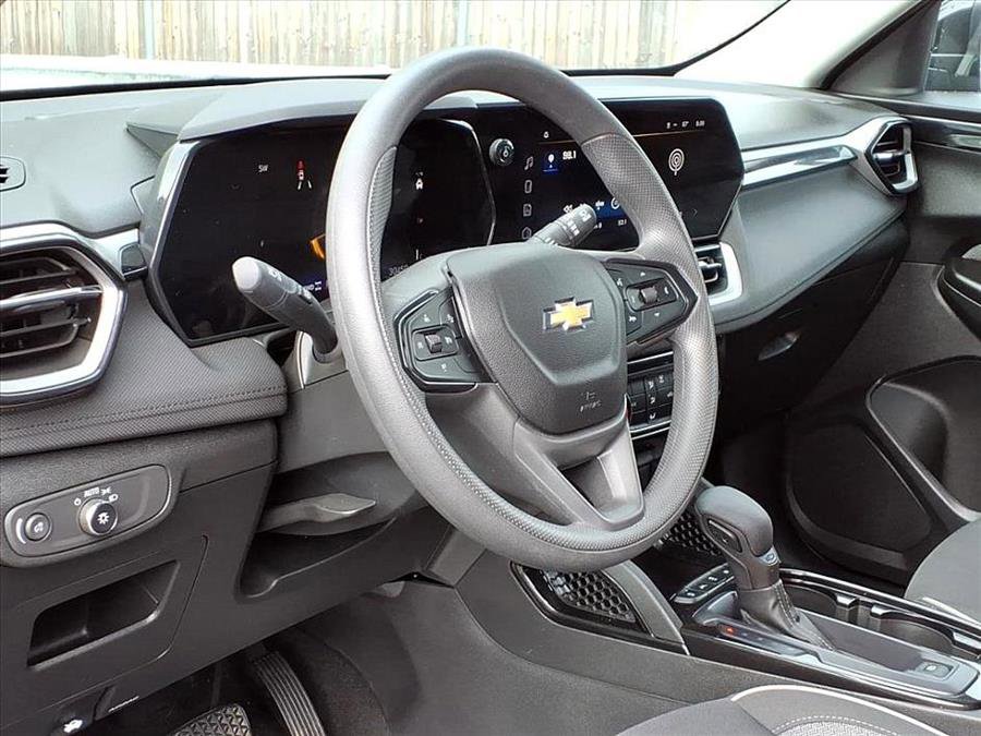 Used 2024 Chevrolet TrailBlazer LT image 19
