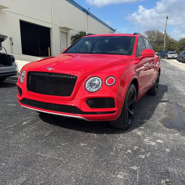 Used 2019 Bentley Bentayga image 4