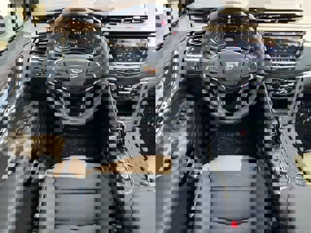 New 2025 Cadillac XT5 Premium Luxury w/ Technology Package FWD image 14