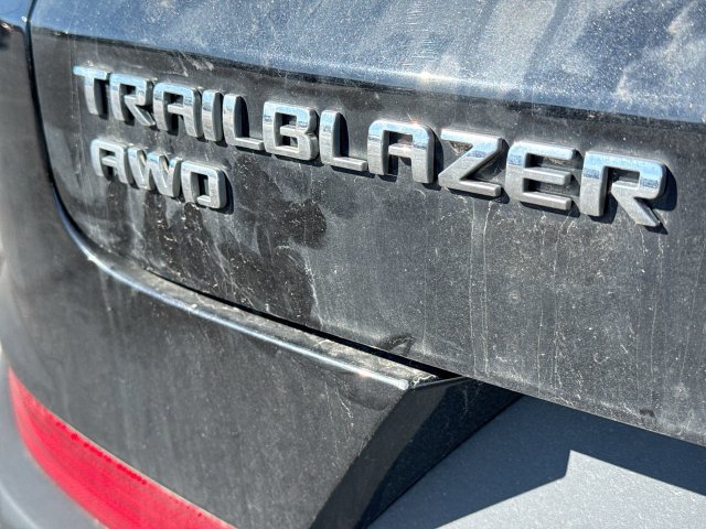 Used 2023 Chevrolet TrailBlazer ACTIV w/ Convenience Package AWD/4WD image 7