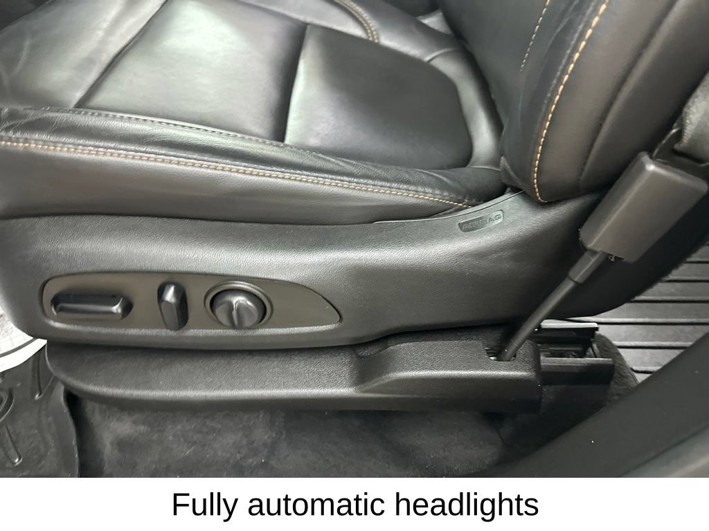 Used 2021 Chevrolet Traverse RS FWD image 36