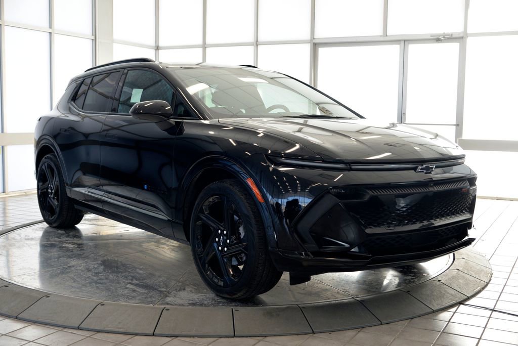 Used 2024 Chevrolet Equinox EV RS image 2