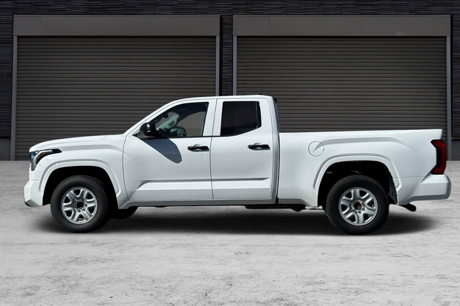 Used 2022 Toyota Tundra SR w/ SR Tow Package image 7