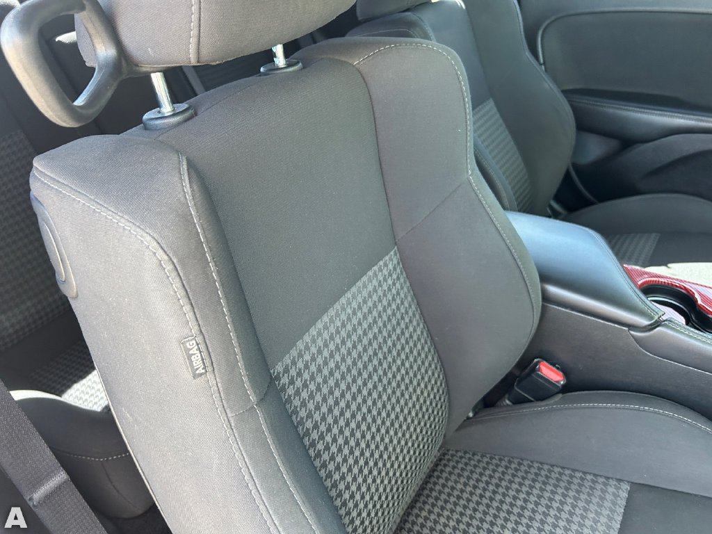 Used 2019 Dodge Challenger R/T w/ Driver Convenience Group RWD image 11
