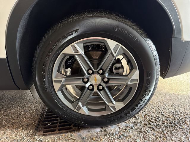 Certified 2025 Chevrolet Blazer LT image 10