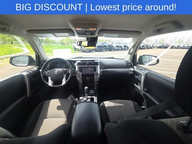 Used 2021 Toyota 4Runner SR5 AWD/4WD image 23