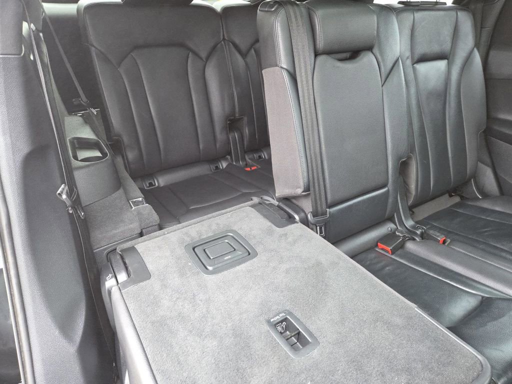 Used 2018 Audi Q7 2.0T Premium image 19