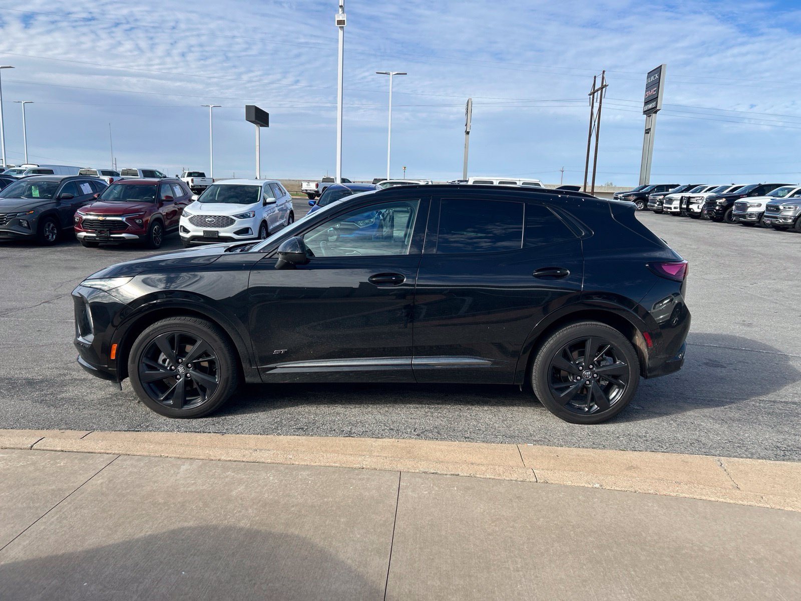 Certified 2024 Buick Envision Sport Touring AWD/4WD image 8