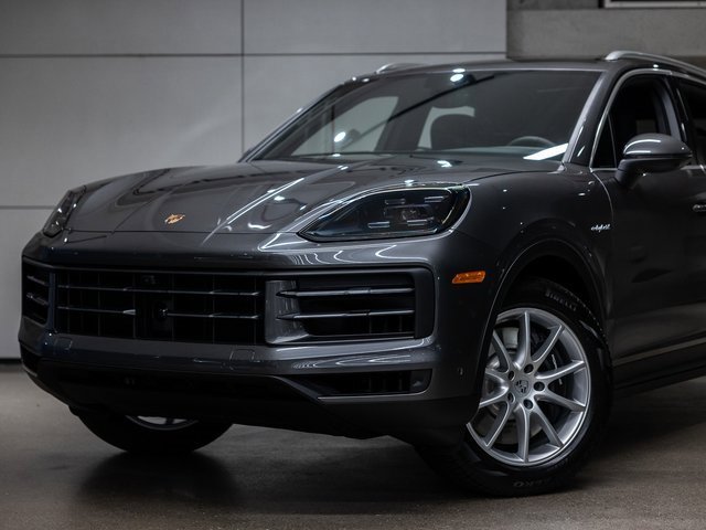 New 2026 Porsche Cayenne E-Hybrid image 16
