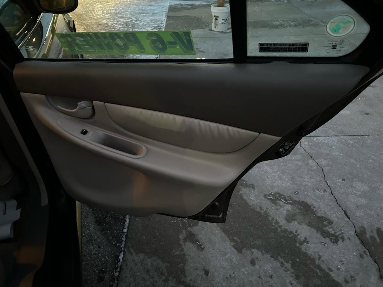 Used 2001 Oldsmobile Alero GLS image 15