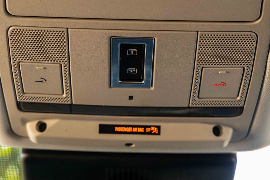 Used 2018 Jaguar E-PACE S image 16