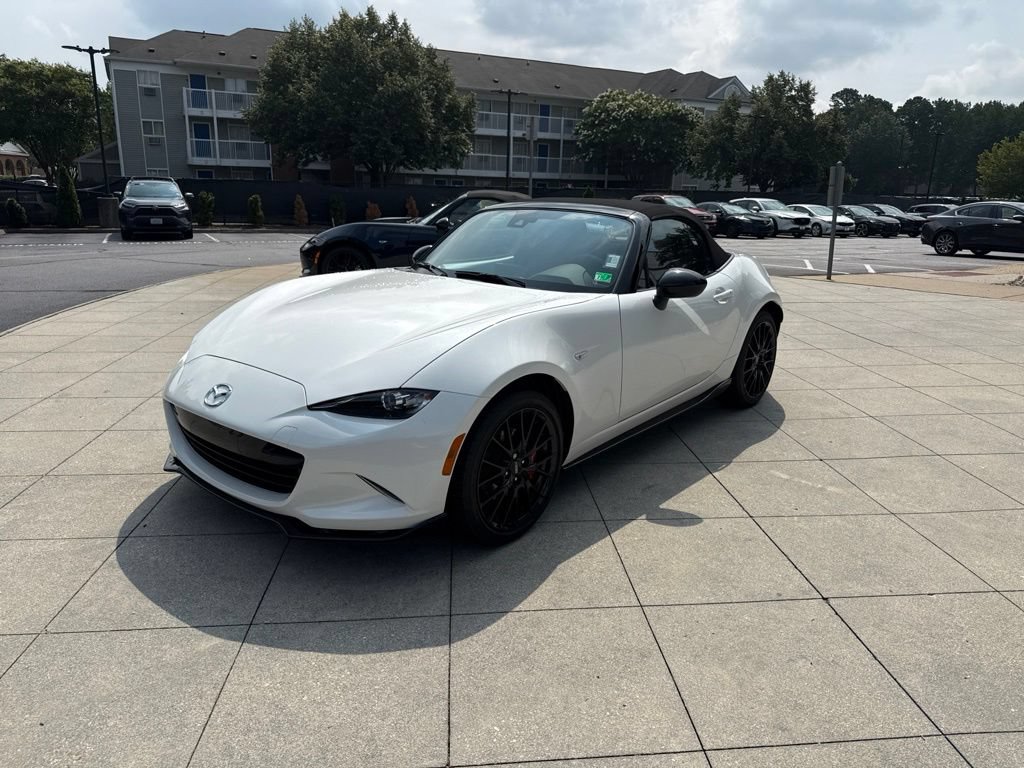 Certified 2022 MAZDA MX-5 Miata Club w/ Brembo/BBS Recaro Package RWD image 3