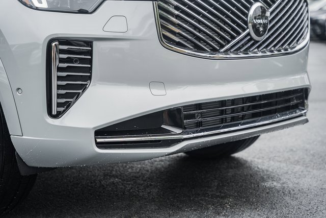 New 2026 Volvo XC90 B6 Plus w/ Protection Package Premier image 12