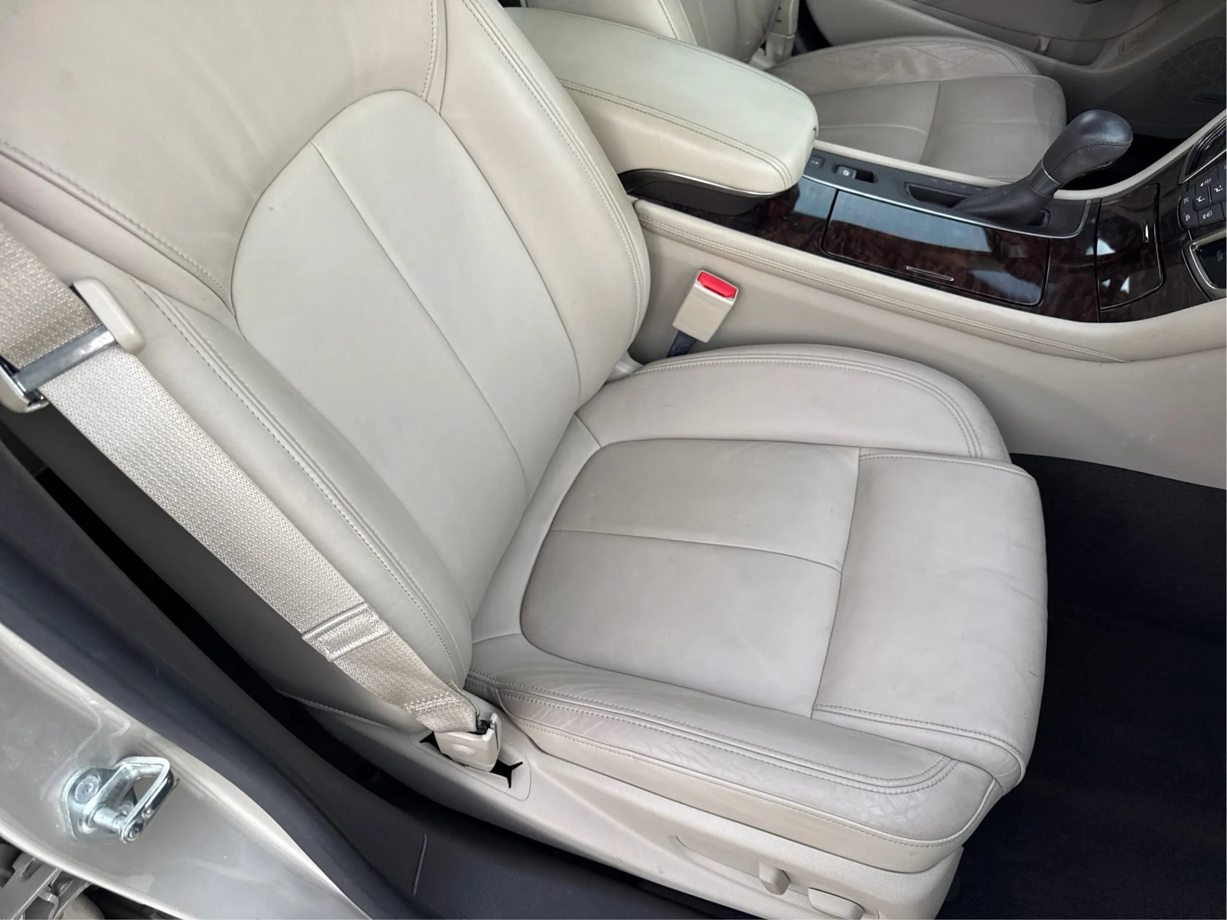 Used 2015 Buick LaCrosse Leather FWD image 19