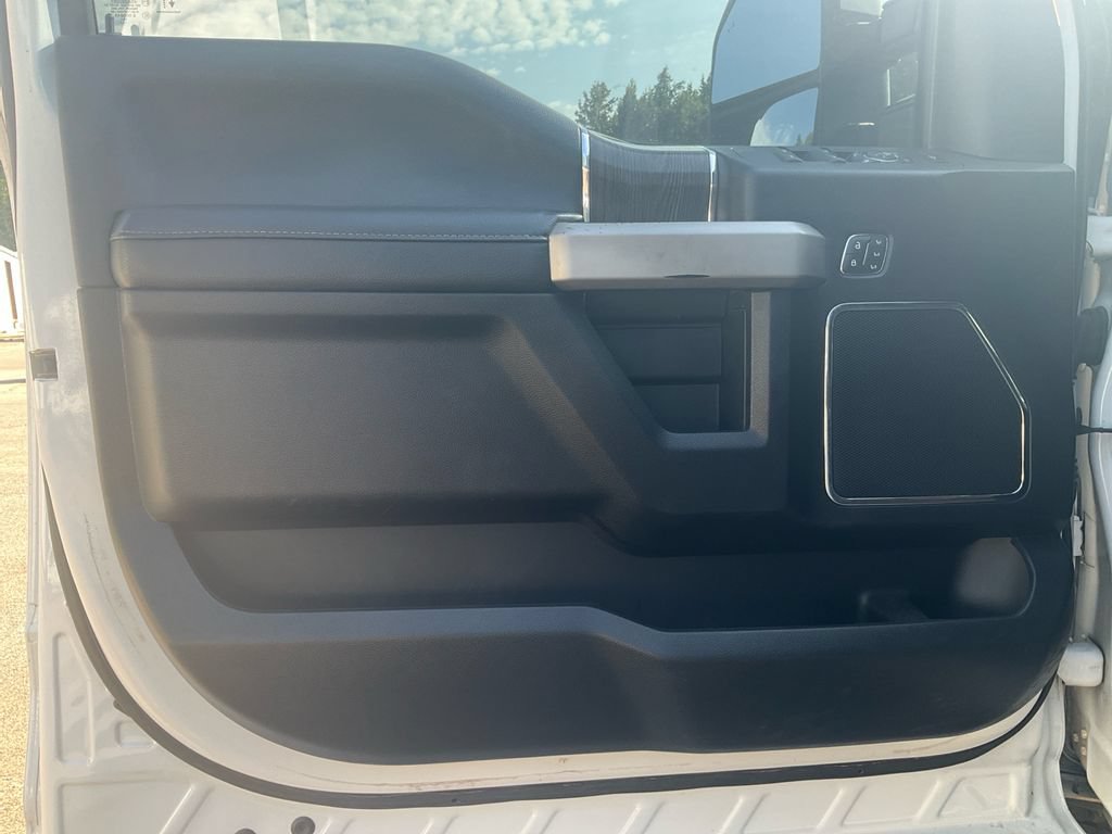 Used 2020 Ford F250 Lariat w/ Lariat Ultimate Package AWD/4WD image 17