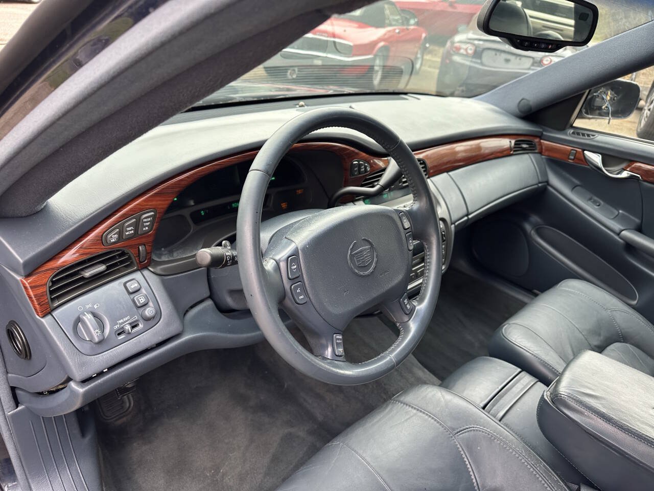 Used 2004 Cadillac De Ville FWD image 16