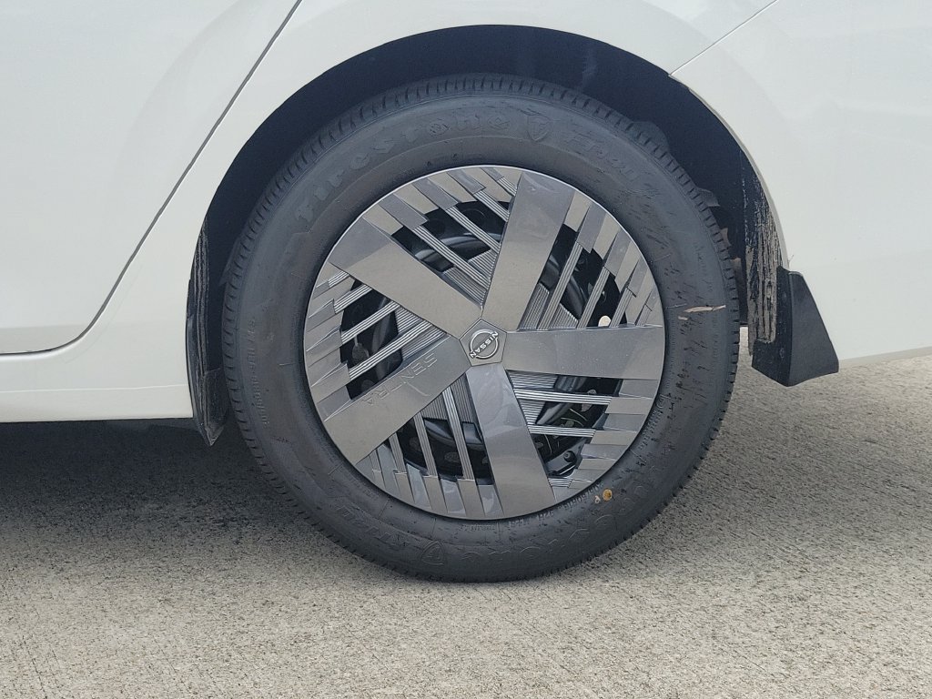 New 2027 Nissan Sentra S w/ Floor Mat Package FWD image 4