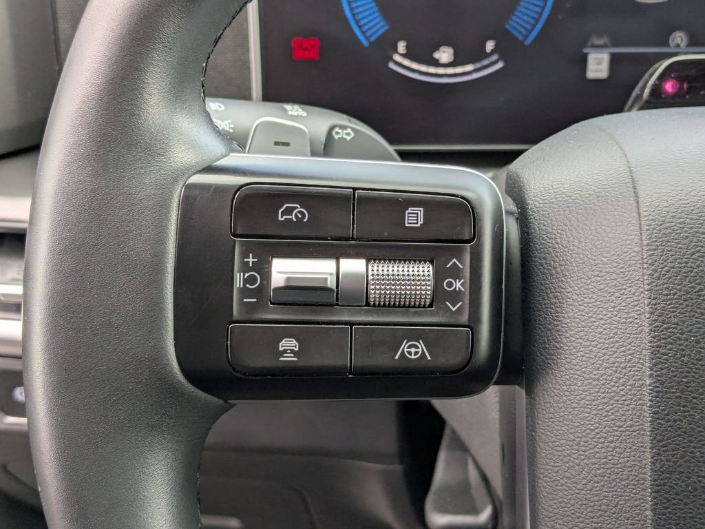 Used 2025 Hyundai Santa Fe SEL image 18