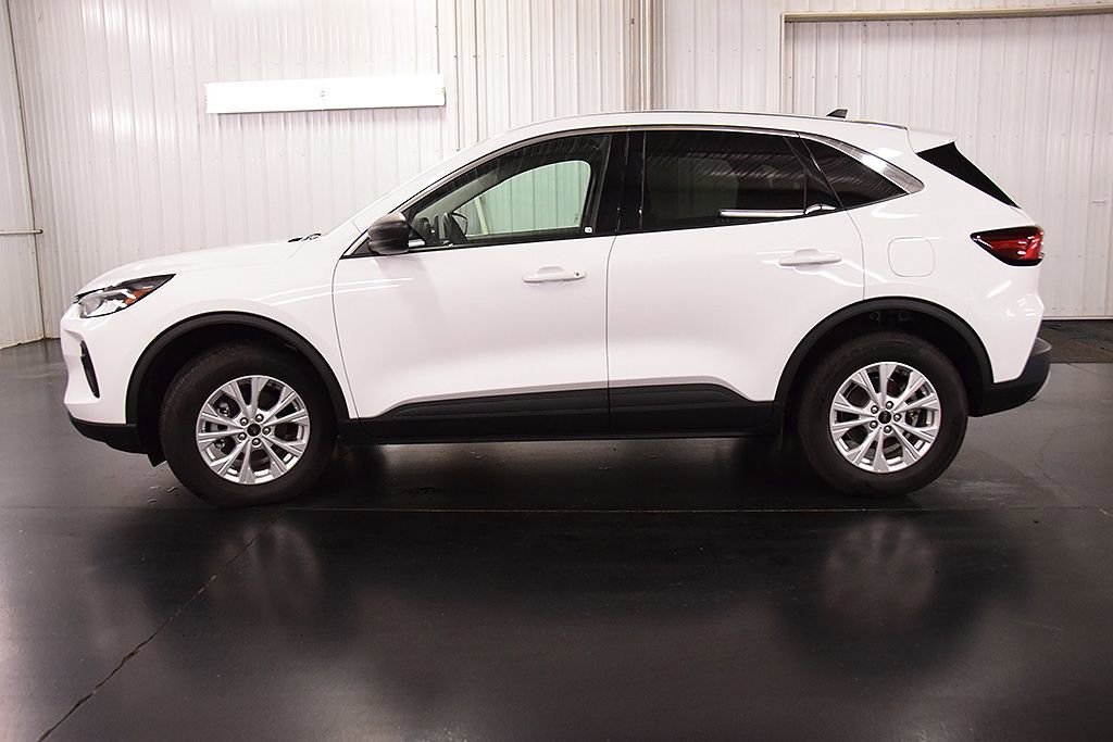 Used 2024 Ford Escape Active image 4
