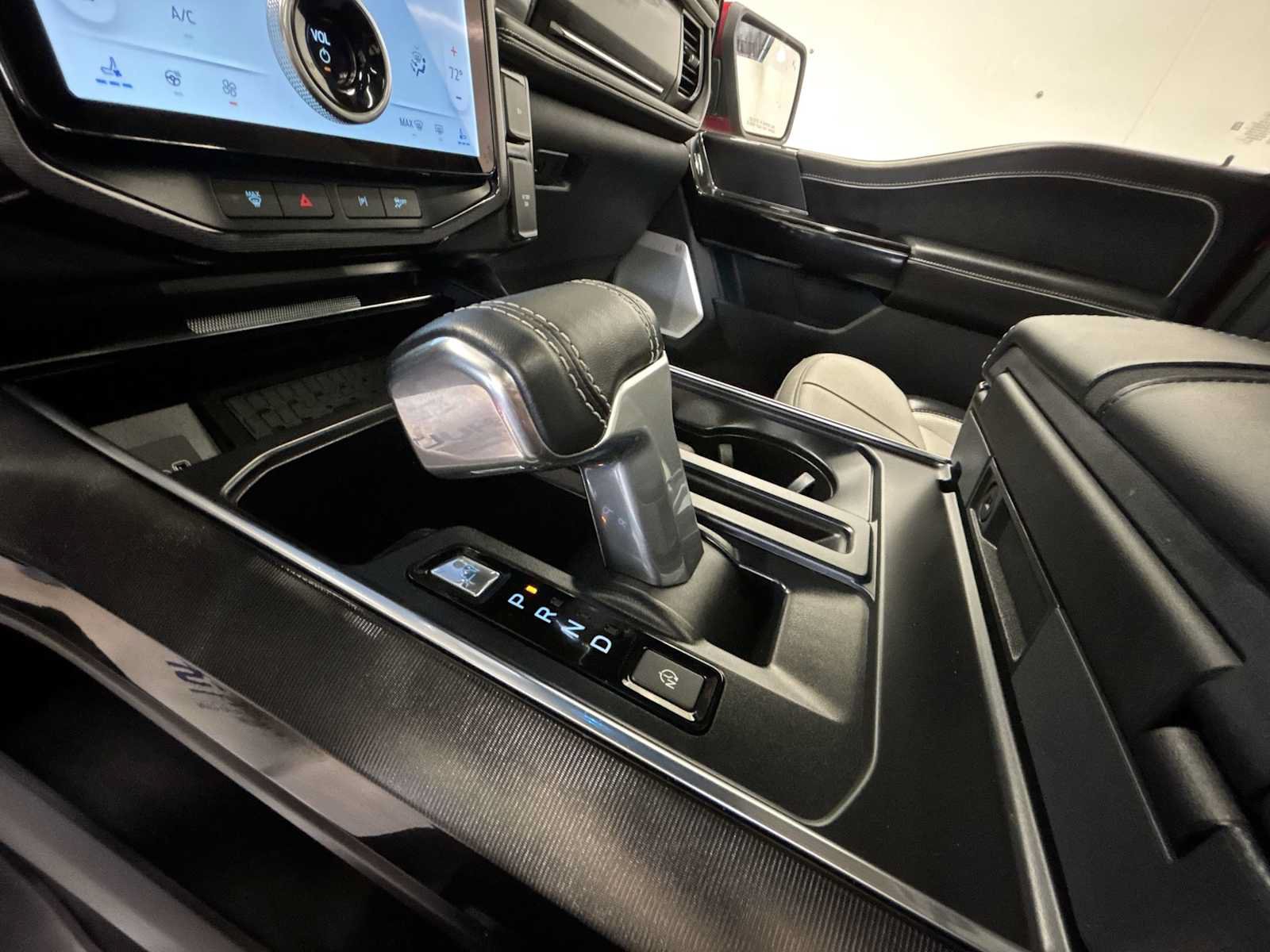 New 2025 Ford F150 Lightning Platinum AWD/4WD image 21