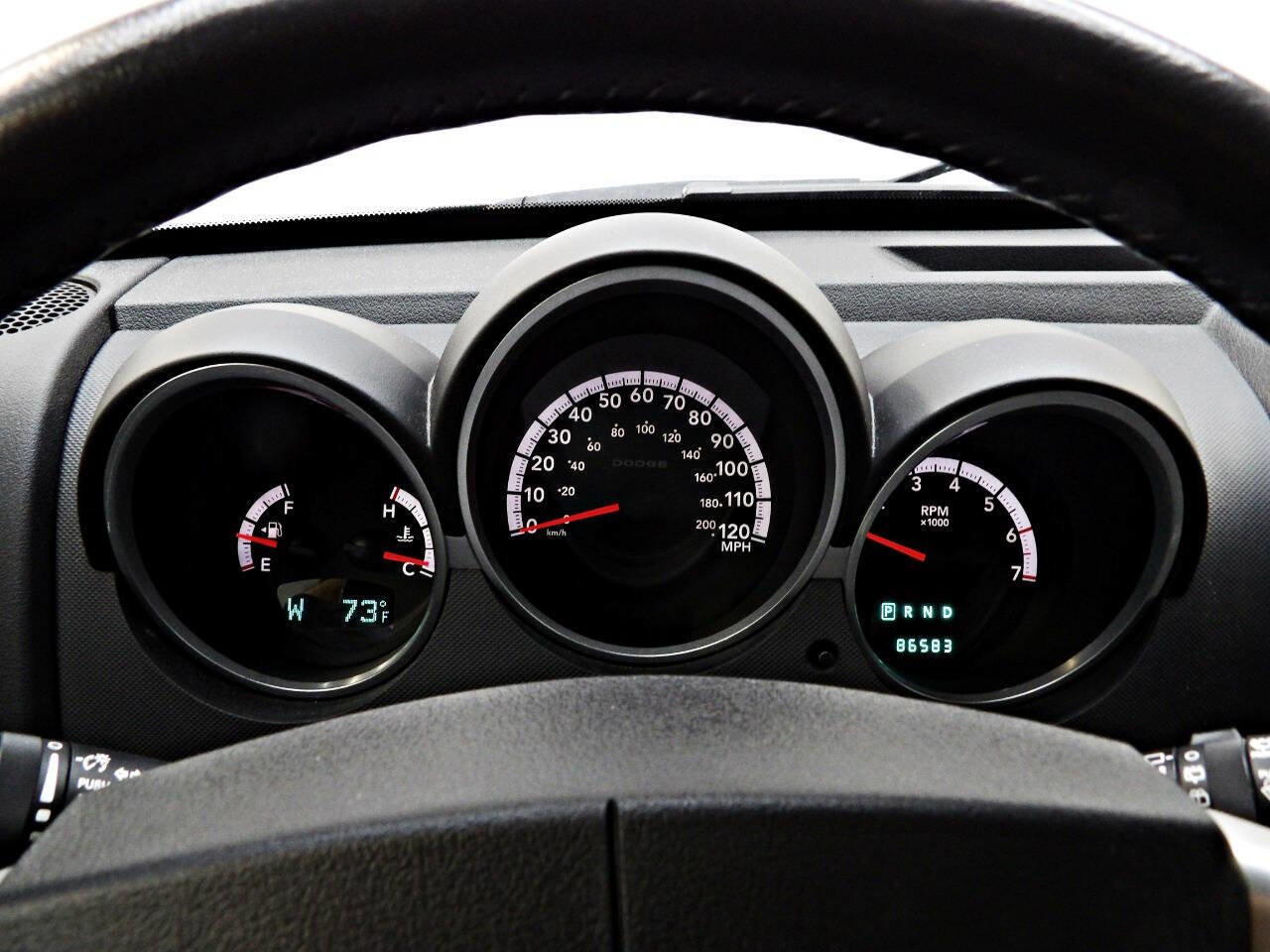 Used 2010 Dodge Nitro SXT w/ Navigation Convenience Group AWD/4WD image 15