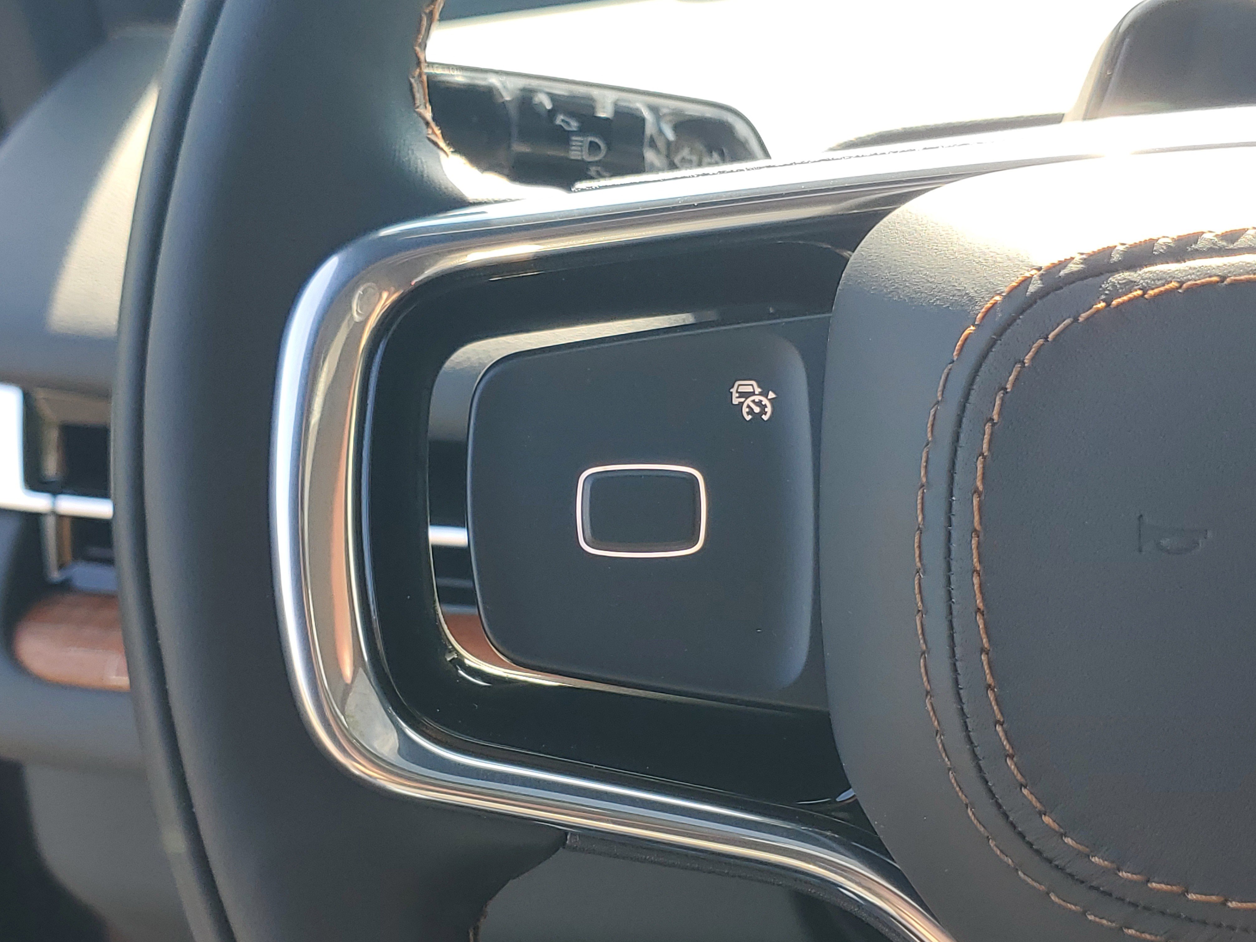 New 2026 Lincoln Navigator L Black Label AWD/4WD image 17
