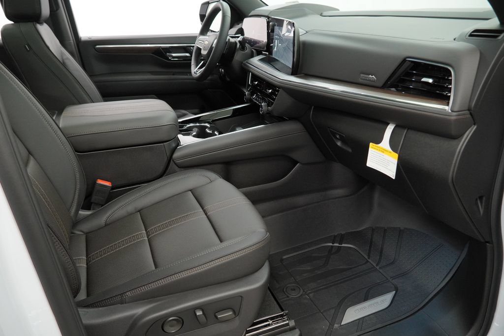 New 2026 Chevrolet Tahoe High Country w/ Sun And Tow Package AWD/4WD image 32