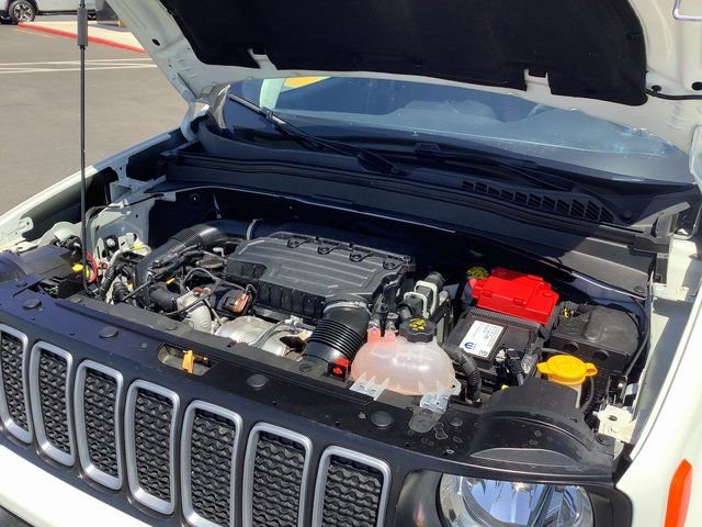 Used 2023 Jeep Renegade Latitude AWD/4WD image 40