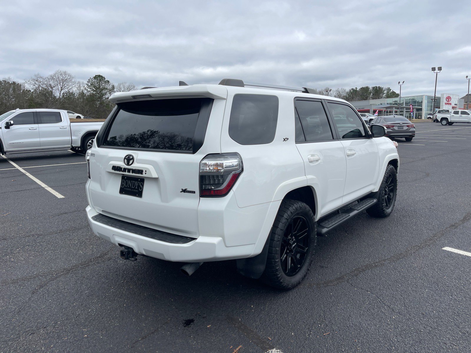 Used 2023 Toyota 4Runner SR5 Premium w/ Moonroof Package image 17