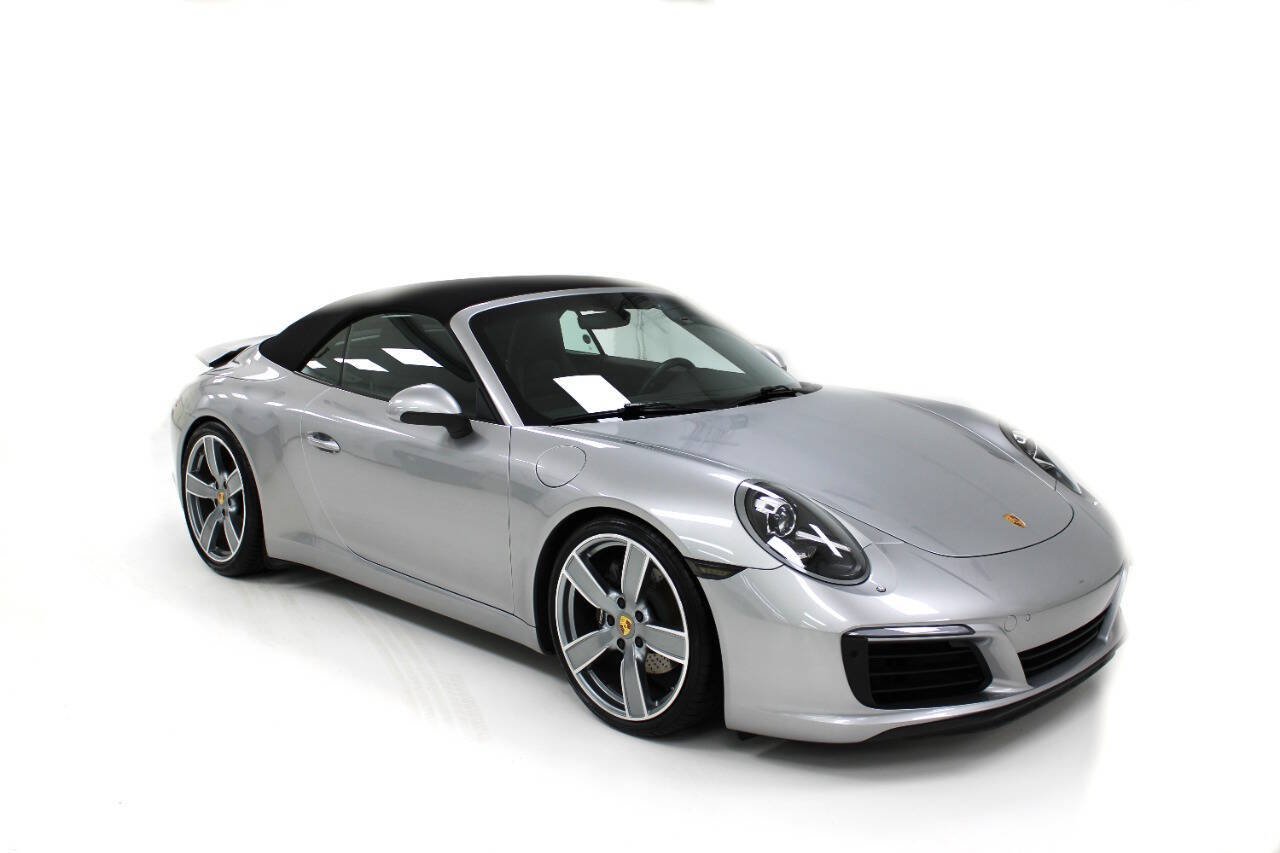 Used 2017 Porsche 911 Carrera image 4