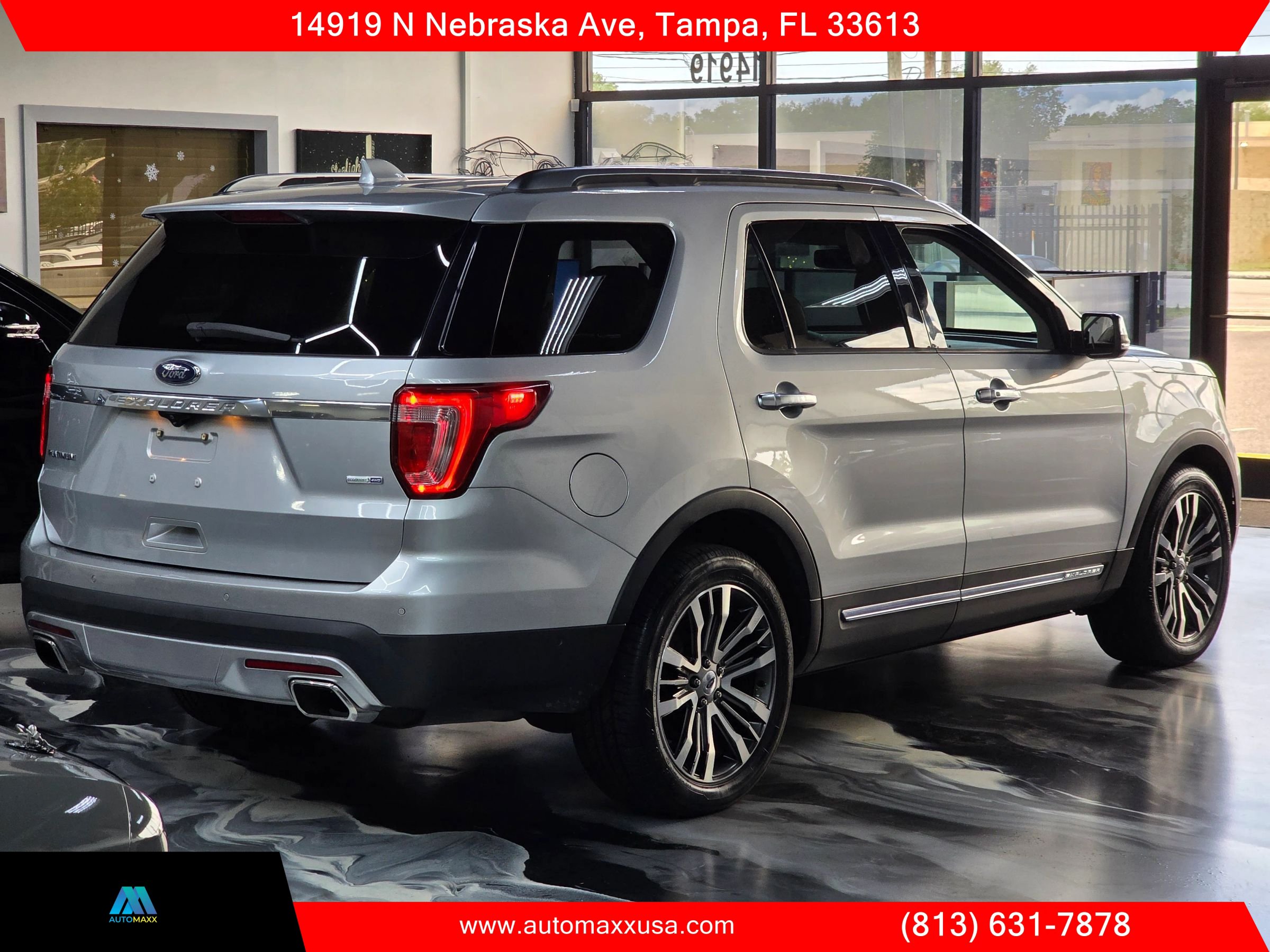 Used 2017 Ford Explorer Platinum AWD/4WD image 11