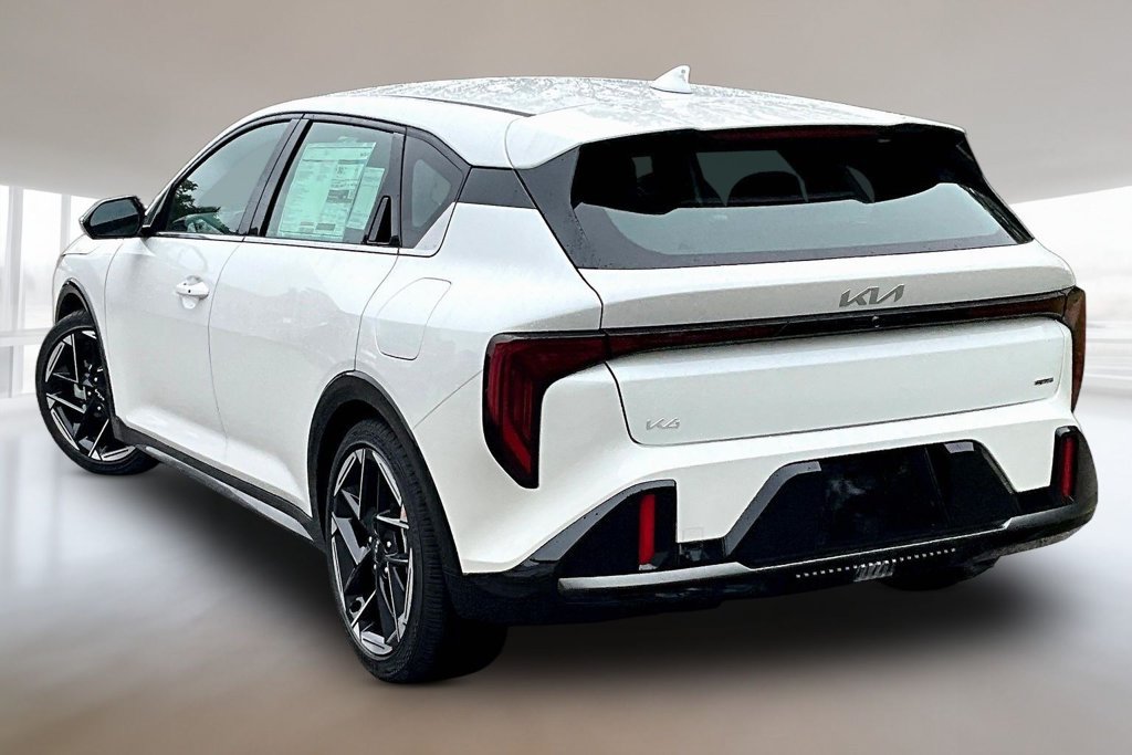 New 2026 Kia K4 GT-Line FWD image 3