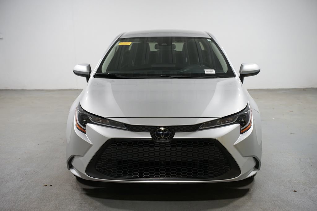 Certified 2022 Toyota Corolla LE image 2