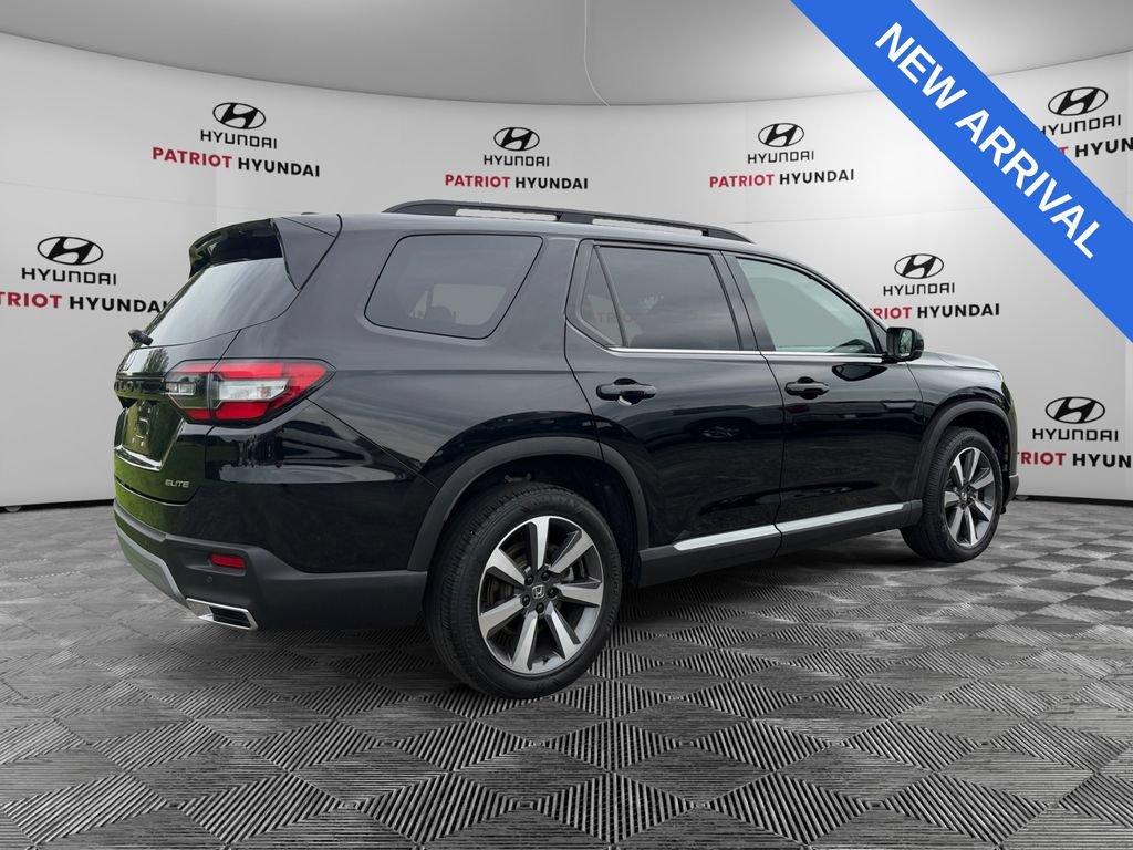 Used 2025 Honda Pilot Elite image 3