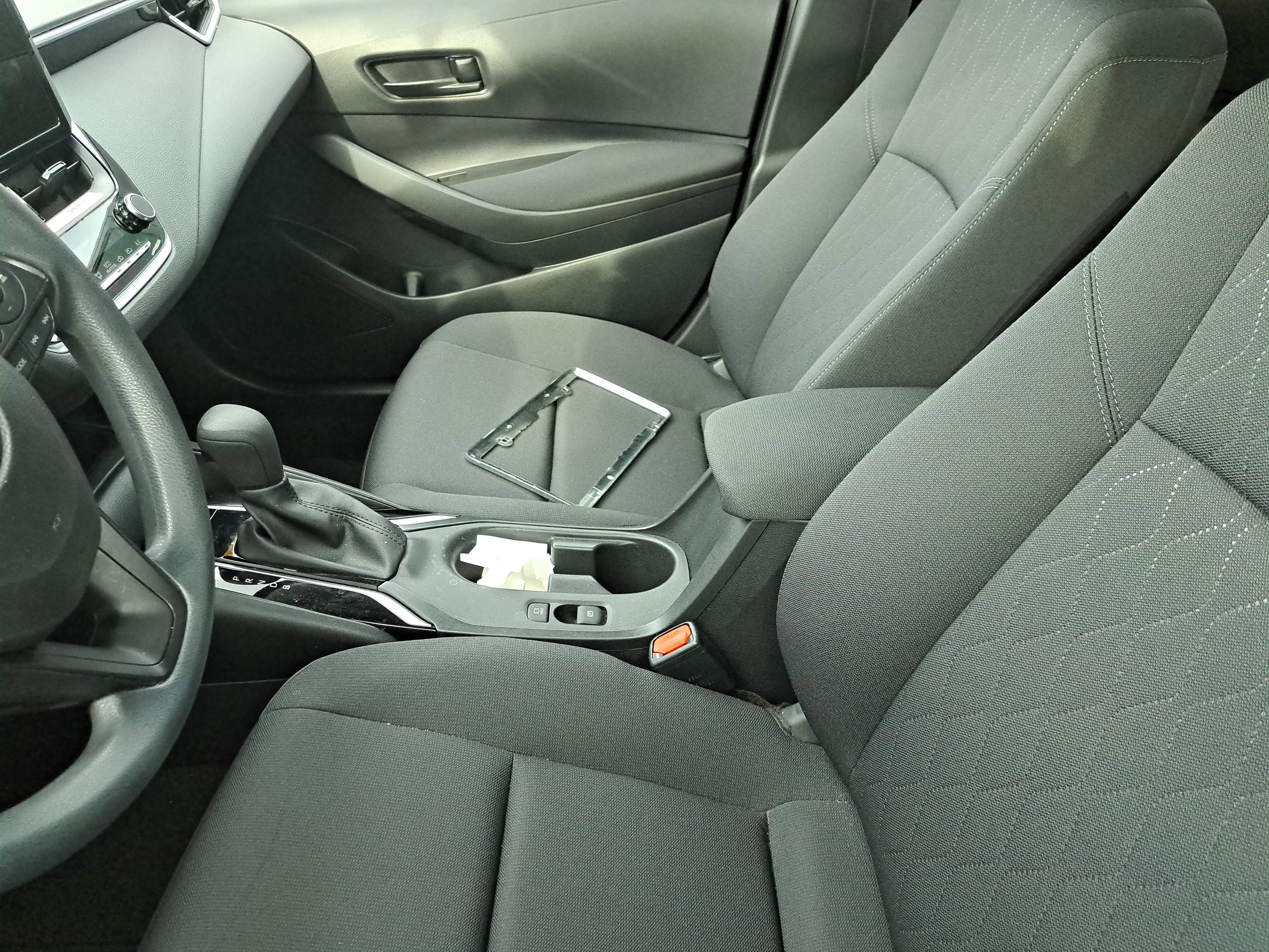 Used 2024 Toyota Corolla LE image 4